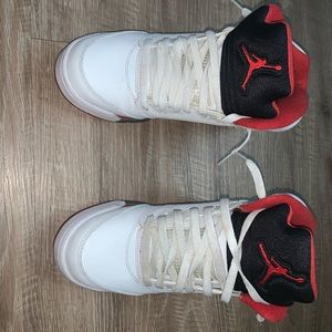 ‼️ Fire red 5s ‼️